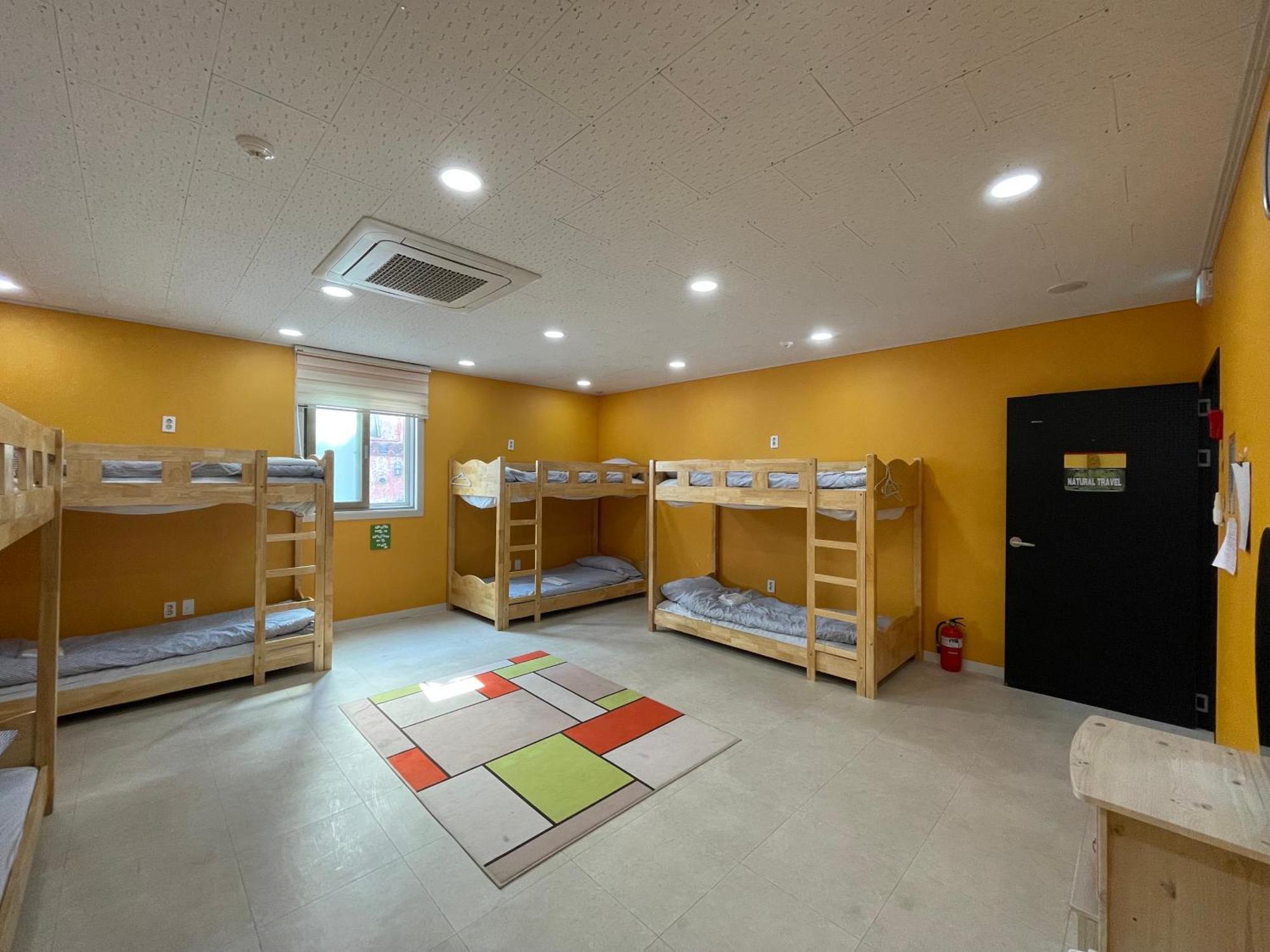 Jeju Airport Hostel Yesjun Kültér fotó